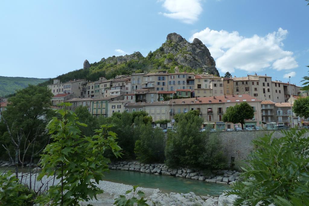 Gites Chameyer Rosans Exteriér fotografie